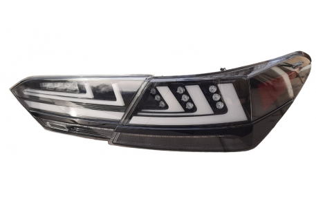 Фонари задние Toyota Camry V70