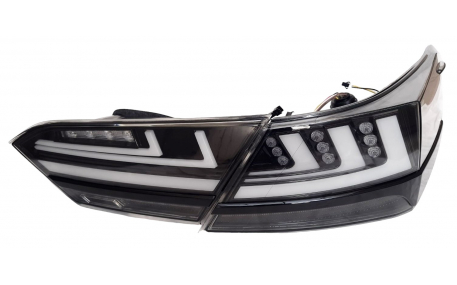 Фонари задние Toyota Camry V70