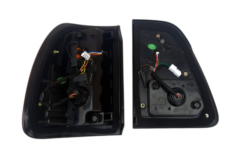 Фонари задние Toyota Land Cruiser 100