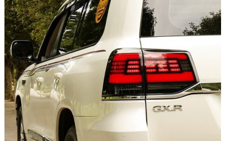 Фонари задние Toyota Land Cruiser 200