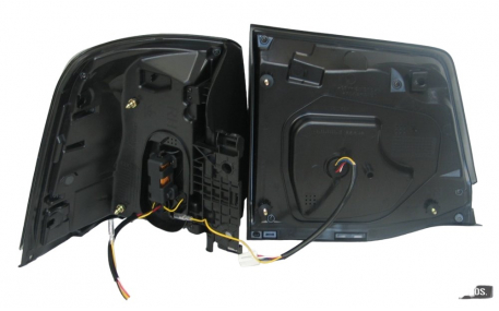 Фонари задние Toyota Land Cruiser 200