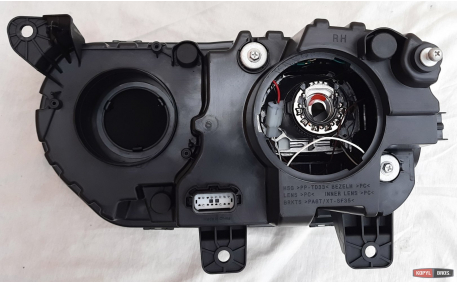 Фары передние Dodge Challenger