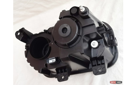 Фары передние Dodge Challenger