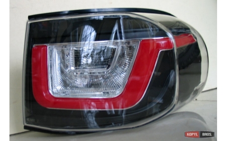 Фонари задние Toyota FJ Cruiser