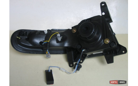 Фары передние Toyota FJ Cruiser