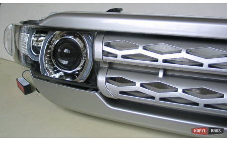 Решетка радиатора Toyota FJ Cruiser