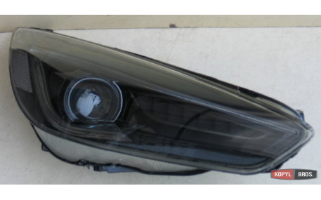 Фары передние Ford Focus MK3 2015-2018