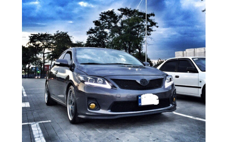 Фары передние Toyota Corolla