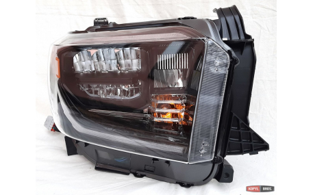 Фары передние Toyota Tundra 2014-2021