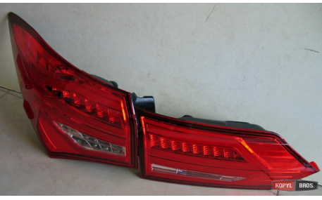 Фонари задние Toyota Corolla