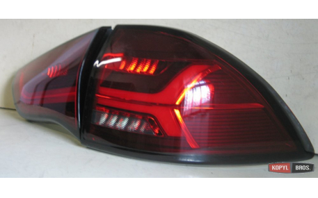 Фонари задние Mitsubishi Pajero Sport