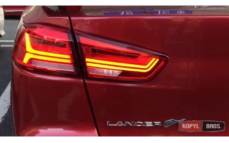 Фонари задние Mitsubishi Lancer X
