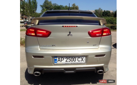 Фонари задние Mitsubishi Lancer X