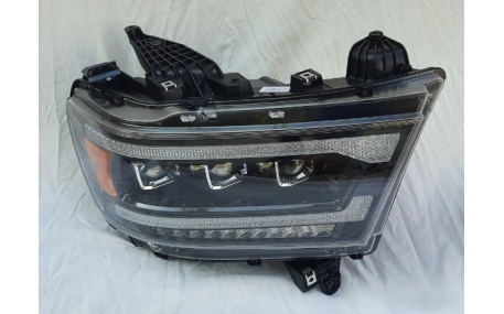 Фары передние Dodge RAM 1500