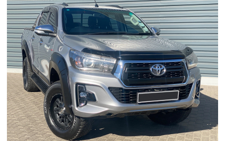 Подножки Toyota Hilux