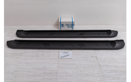 Подножки Toyota Hilux