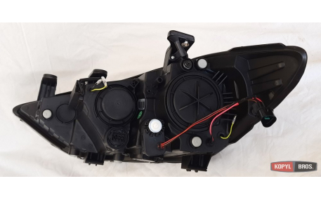 Фары передние HYUNDAI Elantra AD