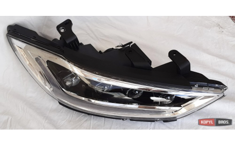 Фары передние HYUNDAI Elantra AD