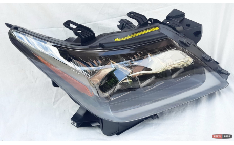 Фары передние Lexus LX570 2012-2015