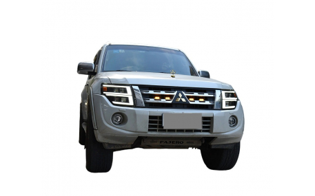 Фары передние Mitsubishi Pajero Wagon 4