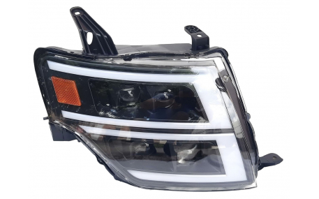 Фары передние Mitsubishi Pajero Wagon 4