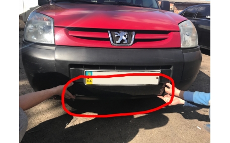 Зимняя накладка на решетку Peugeot Partner