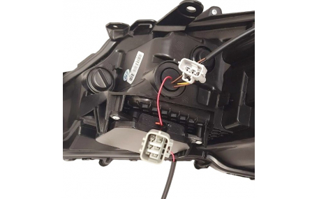 Фары передние Toyota Camry V70 USA