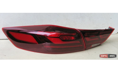 Фонари задние HYUNDAI Elantra AD