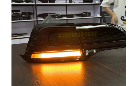 Фонари задние Tesla Model 3