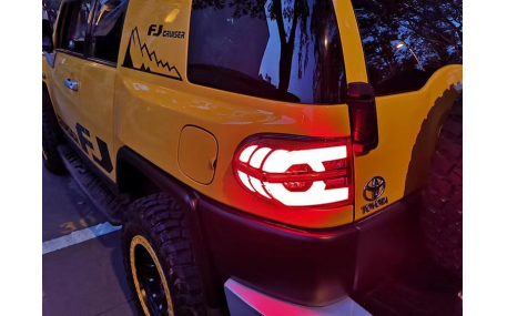 Фонари задние Toyota FJ Cruiser