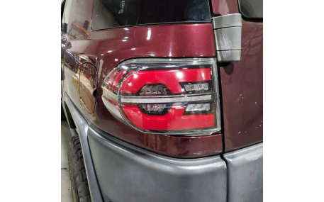 Фонари задние Toyota FJ Cruiser