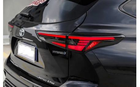 Фонари задние Toyota Highlander