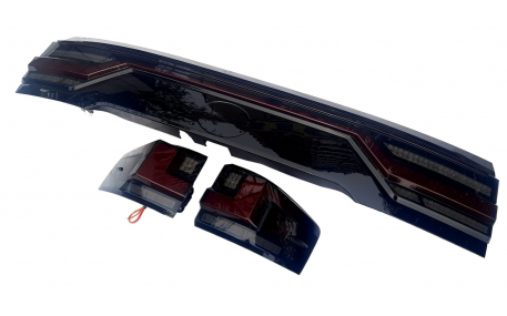 Фонари задние Toyota Land Cruiser 300