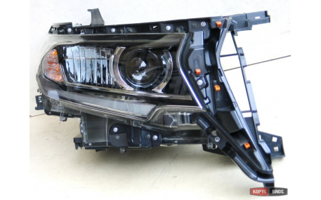 Фары передние Toyota Land Cruiser Prado 150 2018-